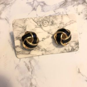 {ANNIE} gold knotted stud earrings